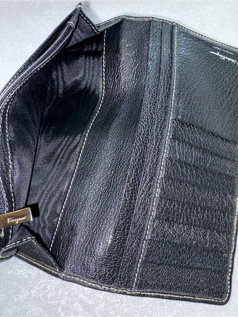 Salvatore Ferragamo Black Leather Womens Wallet with Silver Hardware Authentic - Picture 5 of 6